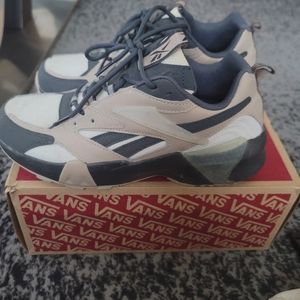 Reebok women shoes